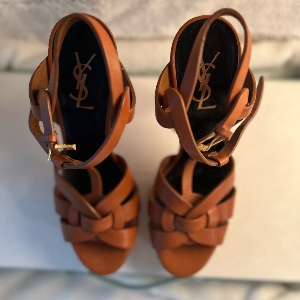 YSL classic Tribute sandal in cognac leather.
